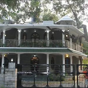 Stone Castle Hotel Kudayattur